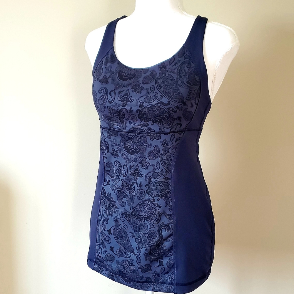🎀 Activewear Like New Lululemon Energy Tank Paisley Inkwell🎀 - Picture 4 of 9
